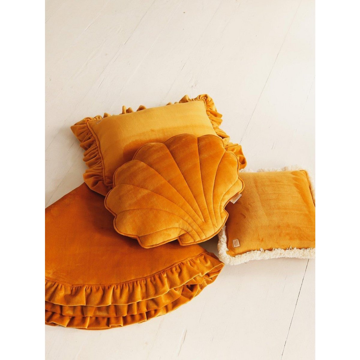 Nova velvet mat – mosterd