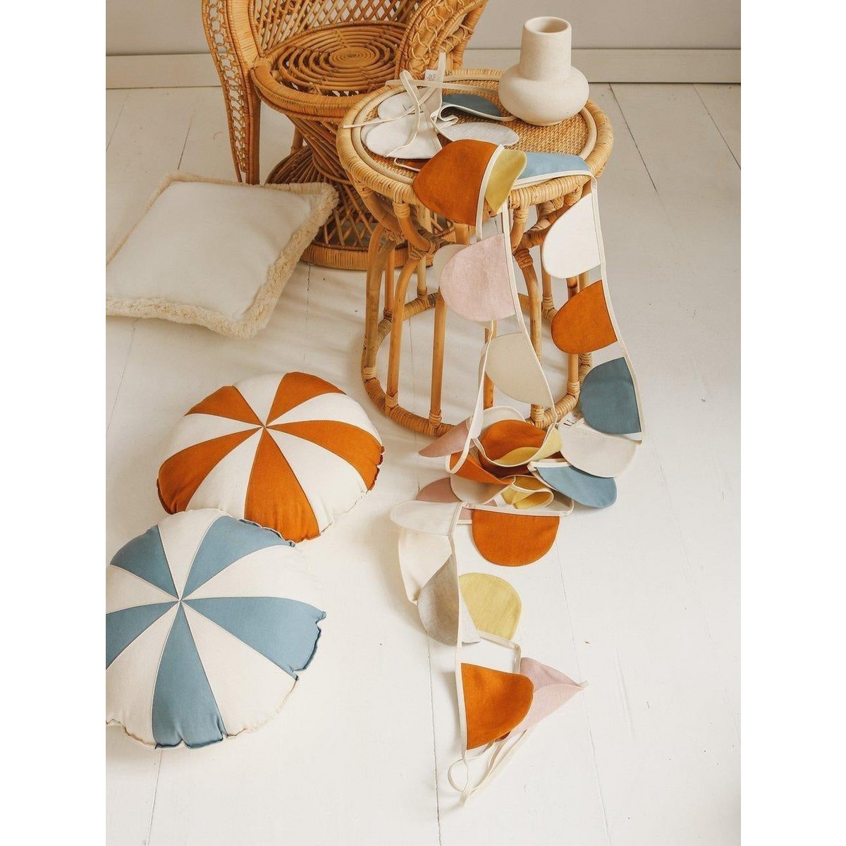 Mila patchwork kussen – blauw