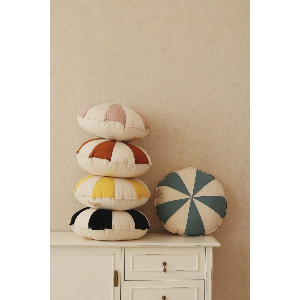 Mila patchwork kussen – blauw